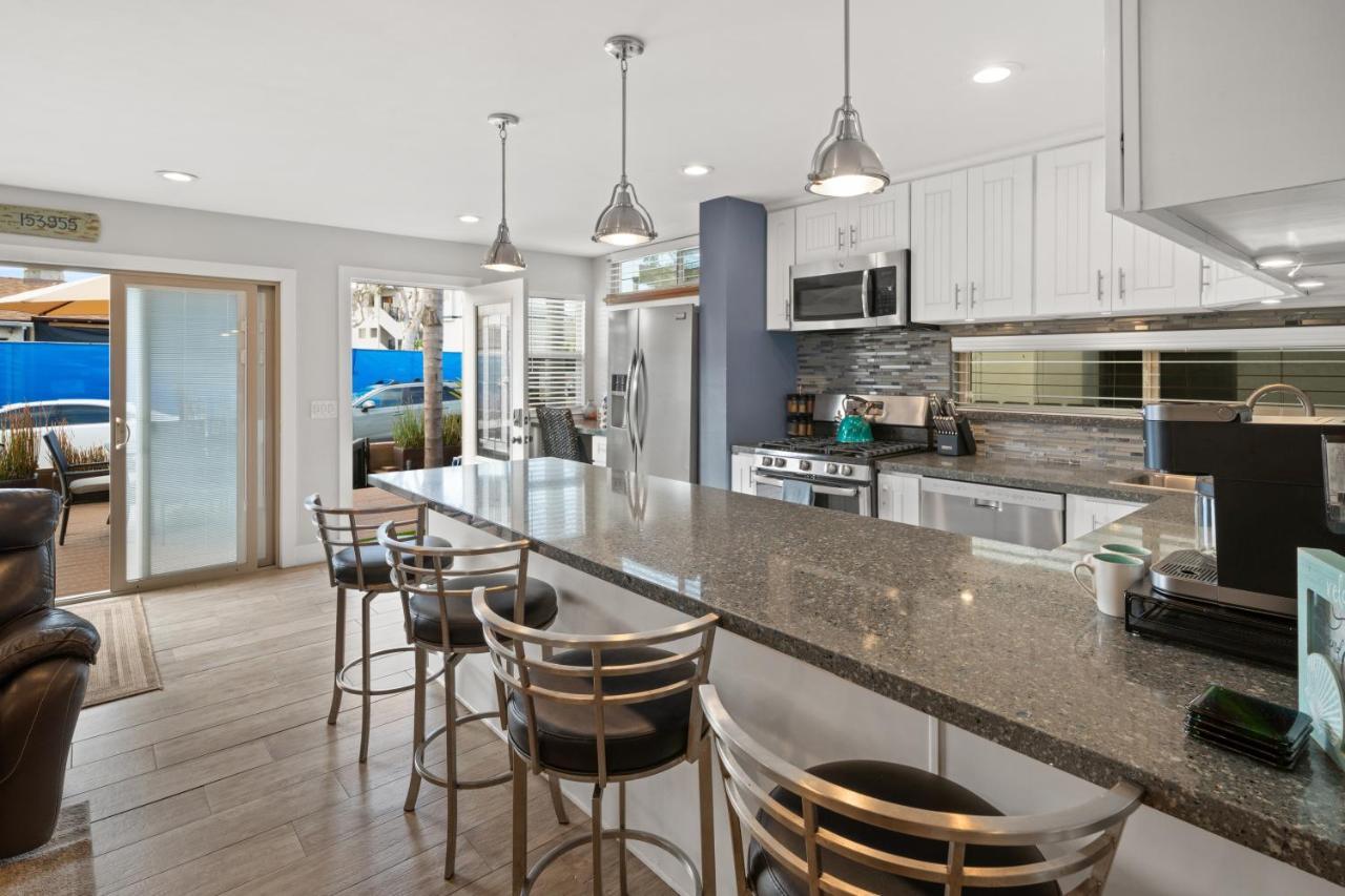 Stunning Beach Home - Large Patio, Parking, Ac & Dog Friendly! Сан Диего Екстериор снимка