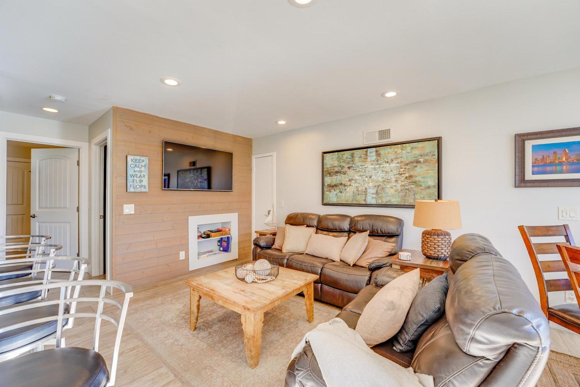 Stunning Beach Home - Large Patio, Parking, Ac & Dog Friendly! Сан Диего Екстериор снимка